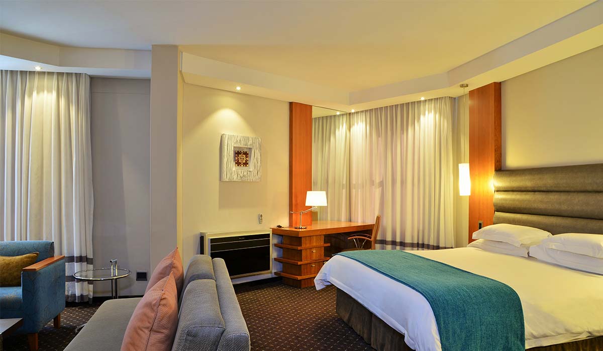 Family Room - Bedroom - Premier Hotel O.R. Tambo
